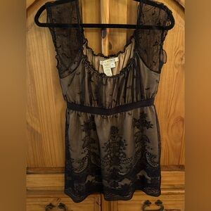 Max Studio Black and Tan Lace Tunic